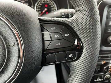 Jeep Renegade SUV 1.6 MultiJet 120KM 2016 Jeep Renegade Bezwypadek/Navi /Serwis/Night Eagle, zdjęcie 20