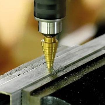 РОЖДЕСТВЕНСКАЯ ЕЛКА СТУПЕНЧАТАЯ КОНИЧЕСКАЯ КОРОНКА ДЛЯ МЕТАЛЛА HSS 4-32 мм