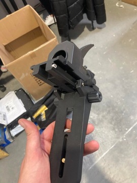 ПОДЪЕМНИК ДЛЯ РАСШИРИТЕЛЬНОЙ СТОЙКИ ДЛЯ ЛАЗЕРНОГО УРОВНЯ РЕЗЬБА 1/4 И 5/8