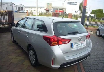 Toyota Auris II Touring Sports D-4D 90 90KM 2013 Toyota Auris Toyota Auris 1.4 D-4D Active 1.4 Diesel 90KM, zdjęcie 8