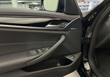 BMW Seria 5 G30-G31 Touring Facelifting 2.0 520d 190KM 2022 BMW Seria 5 520d xDrive, Hak, HiFi, Faktura VAT 23, Serwis ASO 2.0 Diesel, zdjęcie 16