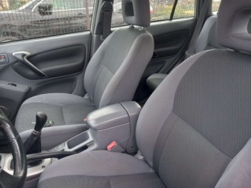 Toyota RAV4 II 2003 Toyota RAV4 Toyota RAV4 2.0 d 4x4 2.0 Diesel 85KM, zdjęcie 22