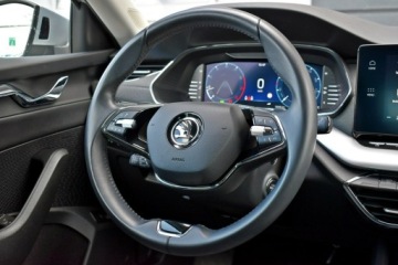 Skoda Octavia IV Liftback 2.0 TSI 190KM 2023 Škoda Octavia Skoda Octavia Bezwypadkowy / Salon, zdjęcie 17