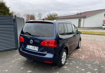 Volkswagen Touran II 1.6 TDI 105KM 2013 Volkswagen Touran swiezo sprowadzony Zarejestrowany Ubezpieczony 1.6, zdjęcie 3