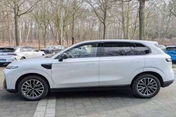 Leapmotor 2026 B10 Design Hybrid EV 18,8 kWh 218KM, zdjęcie 2