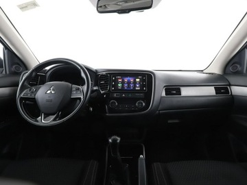 Mitsubishi Outlander III SUV Facelifting 2017 2.0 150KM 2017 Mitsubishi Outlander kamera grzane fotele, zdjęcie 14