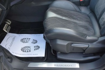 Peugeot 5008 II Crossover 2.0 BlueHDI 180KM 2017 Peugeot 5008 2.0 Diesel 180KM, zdjęcie 19