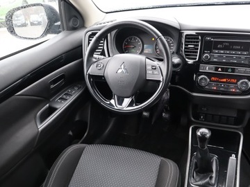 Mitsubishi Outlander III SUV Facelifting 2017 2.0 150KM 2019 Mitsubishi Outlander 2.0, Salon Polska, zdjęcie 6