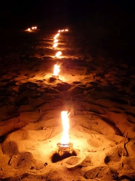 САДОВЫЙ ФАКЕЛ В БАНКЕ, ПАРАФИН НА 3 ЧАСА, БОЛЬШОЕ ПЛАМЯ