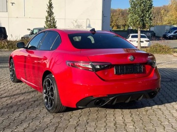 Alfa Romeo Giulia II Sedan Facelifting 2023 2.0 GME Turbo 280KM 2025 ALFA ROMEO Giulia Turbo Veloce Q4 Sedan 2.0 (280KM) 2025, zdjęcie 1
