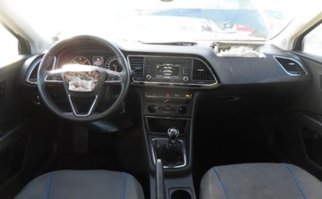 Seat Leon III SC 1.6 TDI 110KM 2015 Seat Leon 2015r, 1.6 TDI. Uszkodzony przod. 1.6 Diesel 110KM, zdjęcie 5