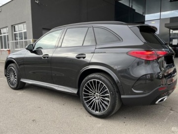 Mercedes GLC C254/X254 Coupe 2.0 220d 197KM 2026 MERCEDES-BENZ GLC 220 d 4-Matic AMG Line 2.0 (197KM) 2026, zdjęcie 4