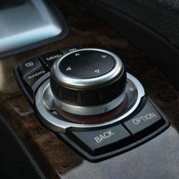 BMW Seria 5 E60 Sedan 530 d 235KM 2009 BMW 530 Seria 5 E60/E61 3.0 530d Diesel, zdjęcie 37