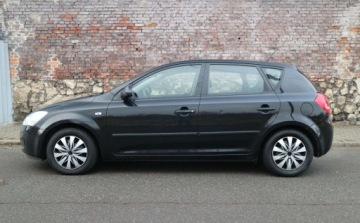 Kia Ceed I Hatchback 1.4 109KM 2009 Kia Ceed Kia Ceed I Kia Ceed I 1.4 1,4 16V KLimatyzacja Multifunkcja Kompu, zdjęcie 14