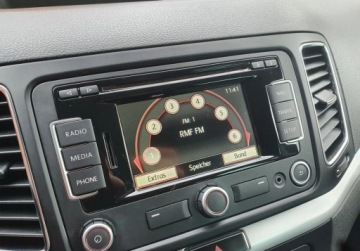 Volkswagen Sharan II Van 2.0 TDI-CR BMT 170KM 2011 Volkswagen Sharan Bi-Xenon LED Kamera GetHelp 2.0 Diesel 170KM, zdjęcie 15