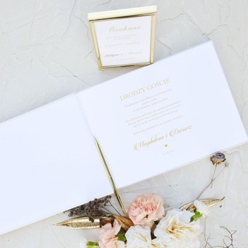 Гостевая книга БЕЛЫЕ страницы, золотая надпись + наклейки