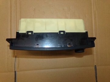 PANEL KLIMATIZACE MAZDA PREMACY 02R