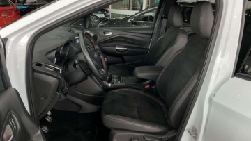 Ford Kuga II SUV Facelifting 2.0 TDCi 150KM 2019 Ford Kuga Ford Kuga 2.0 TDCi ST-LINE Nawigacja Kamera Full led MOZLIWA ZAM, zdjęcie 5