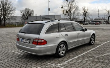 Mercedes Klasa E W211 Kombi S211 3.5 4Matic 272KM 2005 Mercedes-Benz Klasa E 3,5 (272KM) 4-Matic 3.5 Benzyna 272KM, zdjęcie 3