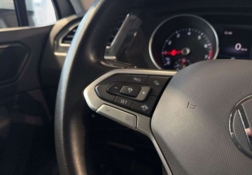Volkswagen Tiguan II SUV Facelifting 1.5 TSI 150KM 2022 Volkswagen Tiguan VAT 23 Life 1.5TSI 150KM M6 2022 r., Salon PL, I wlascic, zdjęcie 17