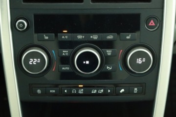 Land Rover Discovery Sport SUV 2.0 TD4 180KM 2017 Land Rover Discovery Sport TD4, Salon Polska, zdjęcie 9