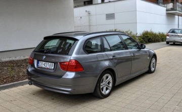 BMW Seria 3 E90-91-92-93 Touring E91 2.0 320d EfficientDynamics 163KM 2011 BMW Seria 3 320d 163KM 2011 r. skory 2.0 Diesel 163KM, zdjęcie 3
