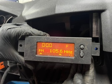 CORSA D DISPLEJ AUTORÁDIO HODINY 13301080