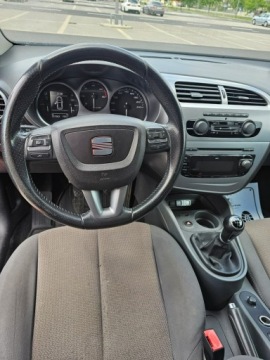 Seat Leon II 1.9 TDI 105KM 2010 Seat Leon Klimatyzacja - 2010r - 1.9 TDI - 105KM, zdjęcie 6