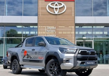 Toyota Hilux VIII Podwójna kabina Facelifting 2024 2.8 D-4D 204KM 2026 Toyota Hilux Hilux Double Cab Invincible 4x4 FV23 Dostepny od reki