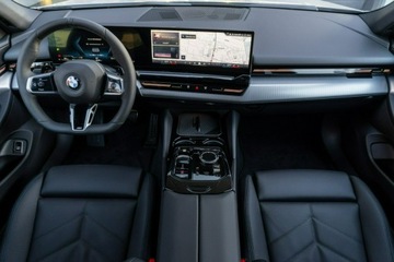 BMW Seria 5 G90-91 Touring 2.0 520d 197KM 2024 BMW 520 xDrive Sedan Demo- Koła zimowe w cenie!, zdjęcie 12