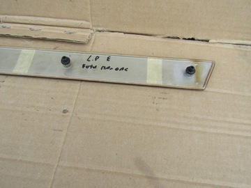 4 MERCEDES W124 ДЕРЕВЯННАЯ ОБИВКА ДВЕРИ ЛЕВАЯ ПЕРЕДНЯЯ ZEBRANO 1994 г.