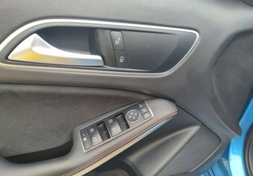 Mercedes Klasa A W176 Hatchback 5d Facelifting 180 122KM 2015 Mercedes-Benz Klasa A AMG sport line Super wyposazenie Super stan 1.6, zdjęcie 21