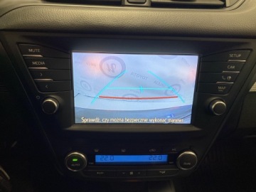 Toyota Avensis III Wagon Facelifting 2015 2.0 D-4D 143KM 2017 Toyota Avensis 2.0 D-4D Premium III (2009-) Toyota, zdjęcie 16