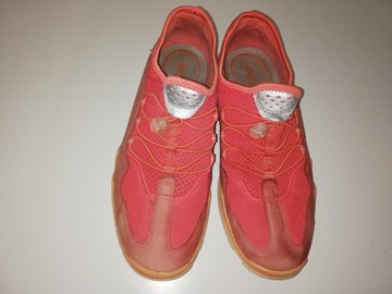 Buty. Rozmiar 39.