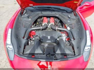 Ferrari California 2017 Ferrari California Ferrari California T Convertible 3.9 Benzyna 553KM, zdjęcie 12