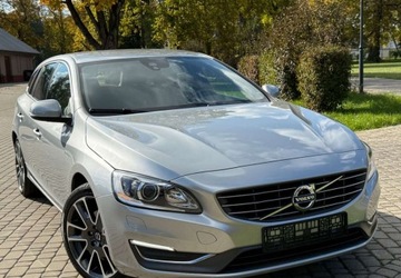 Volvo V60 I Kombi Facelifting 2.0 D4 DRIVE-E 190KM 2015 Volvo V60 Volvo V60 D4 Summum 2.0 Diesel 190KM, zdjęcie 16