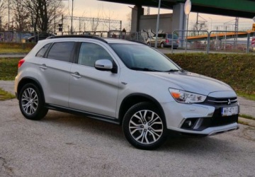 Mitsubishi ASX I SUV Facelifting 2016 1.6 117KM 2017 Mitsubishi ASX Mitsubishi ASX 1.6 ClearTec 2WD Edition 1.6 Benzyna 117KM, zdjęcie 2