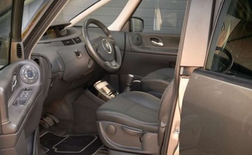 Renault Espace IV Van 2.0 dCi 150KM 2011 Renault Grand Espace Renault Grand Espace Gr 2.0 dCi Celsium 2.0 Diesel, zdjęcie 9