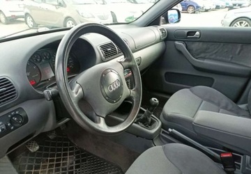 Audi A3 8L Hatchback 1.6 i 101KM 1999 Audi A3 Audi A3 1.6 Benzyna 101KM, zdjęcie 6