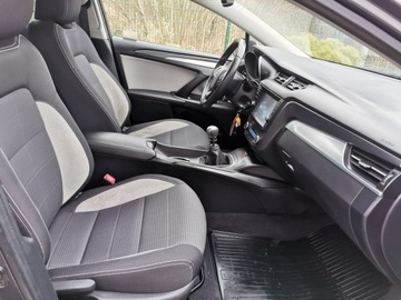 Toyota Avensis III Sedan Facelifting 2015 1.8 Valvematic 147KM 2015 Toyota Avensis 1.8 Benzyna 147KM Salon Serwis FV, zdjęcie 16