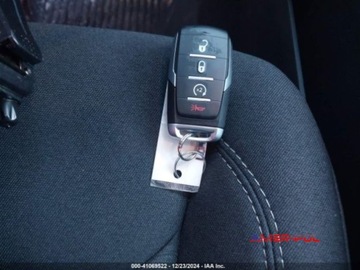 Dodge Ram V 2025 Dodge RAM 2025 3.0L V6 Big Horn 4x4 Crew Cab 57 Box 3.0 Benzyna 420KM, zdjęcie 9