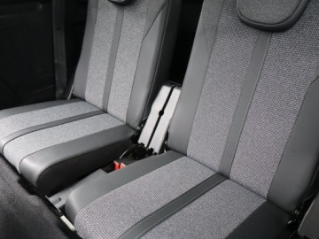 Peugeot 5008 II Crossover 1.2 PureTech 130KM 2019 Peugeot 5008 PureTech 130, Salon Polska, zdjęcie 23