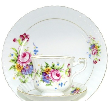 096 УЖИН И КОФЕ-СЕРВИС 12/96 ИВОНА ХОДЗЕЖ