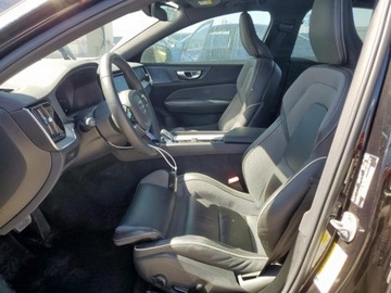 Volvo S60 III 2024 Volvo S60 Plus 2024 2.0l 2.0 Benzyna 247KM, zdjęcie 7