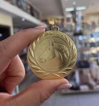 Конные медали лошадь 5см металлическая лента с описанием! Верховая езда, выездка, конкур