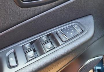 Renault Captur I Crossover Facelifting 1.5 Energy dCi 90KM 2018 Renault Captur FULL LED Hands Free Kamera GetHelp 1.5 Diesel 90KM, zdjęcie 17