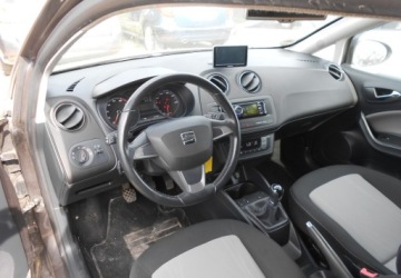 Seat Ibiza IV Hatchback 5d Facelifting 1.2 70KM 2015 Seat Ibiza SEAT Ibiza IV 1.2 benzyna 70 KM 1.2 Benzyna 70KM, zdjęcie 6