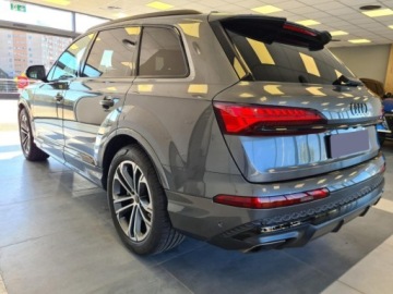 Audi Q7 II SUV Facelifting  3.0 50 TDI 286KM 2026 AUDI Q7 50 TDI quattro S Line Suv 3.0 (286KM) 2026, zdjęcie 1