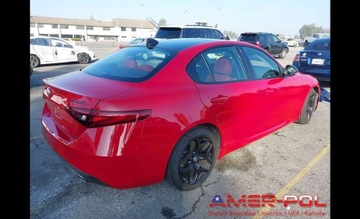Alfa Romeo Giulia II Sedan Facelifting 2.0 Turbo 280KM 2021 Alfa Romeo Giulia _2021r._RWD 2.0 Benzyna 280KM, zdjęcie 3