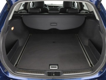 Toyota Avensis III Wagon Facelifting 2015 2.0 D-4D 143KM 2015 Toyota Avensis Executive skóra panorama navi, zdjęcie 19